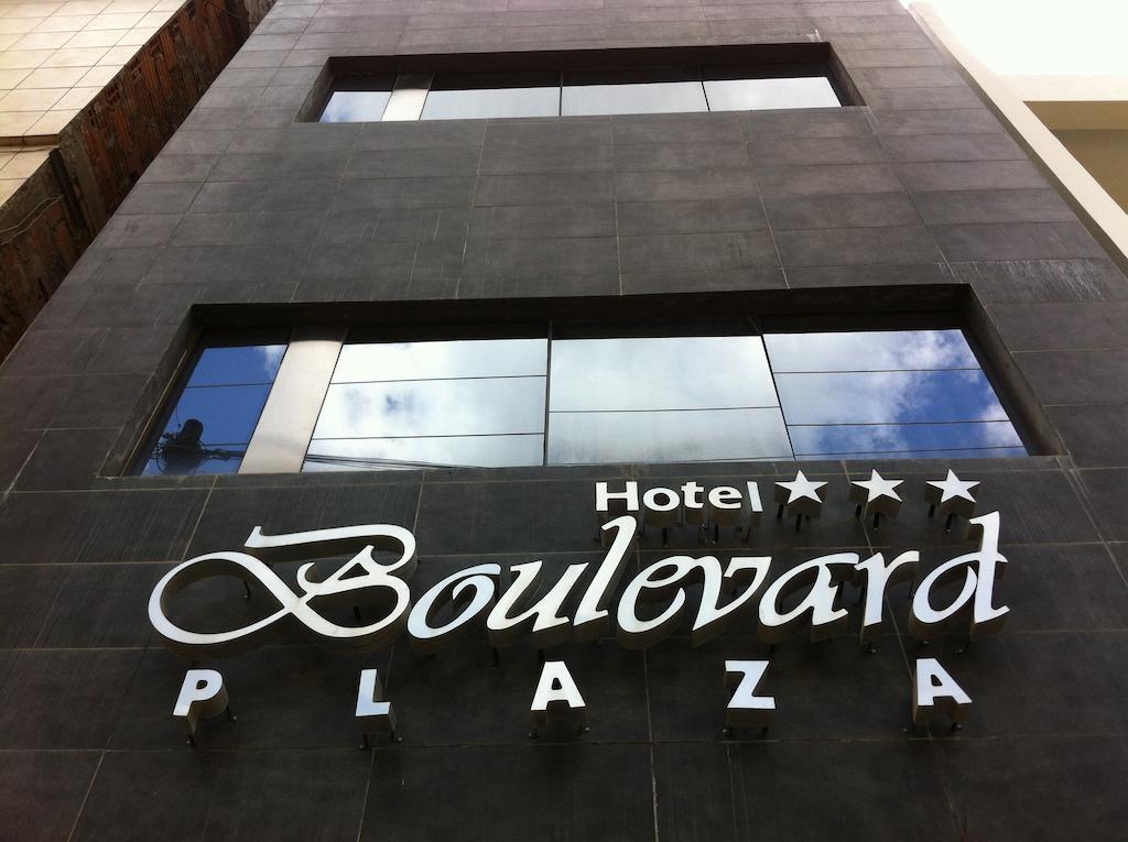 Hotel Boulevard Plaza 푸카이파 외부 사진