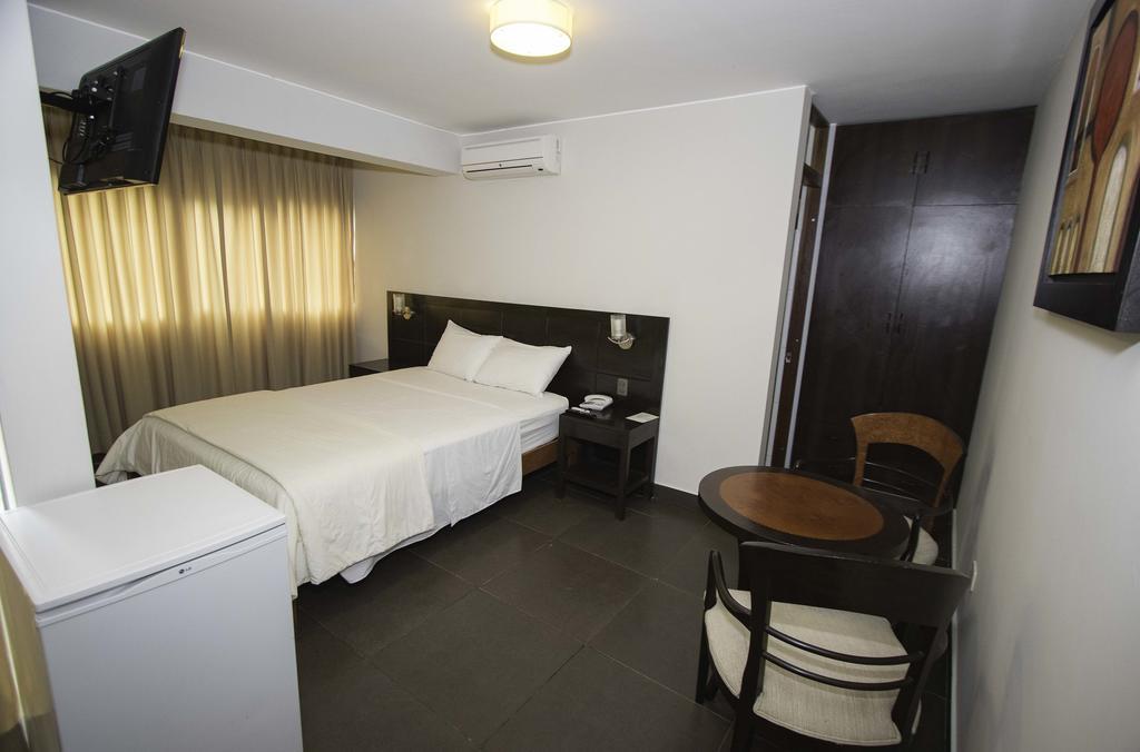 Hotel Boulevard Plaza 푸카이파 외부 사진